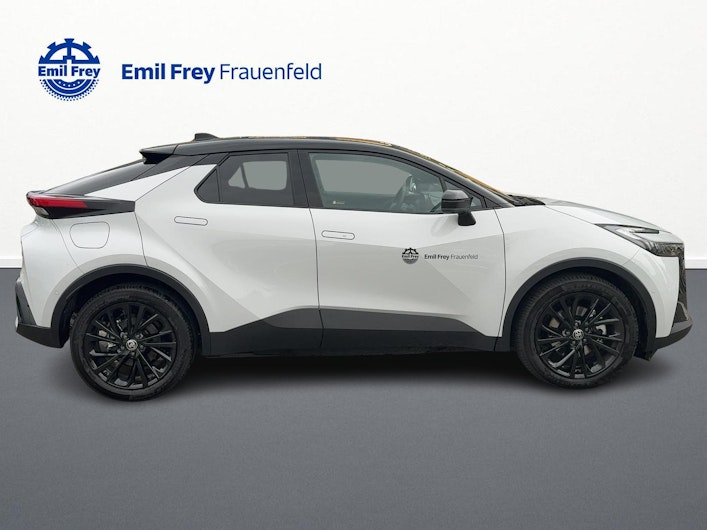 Vehicle image TOYOTA C-HR