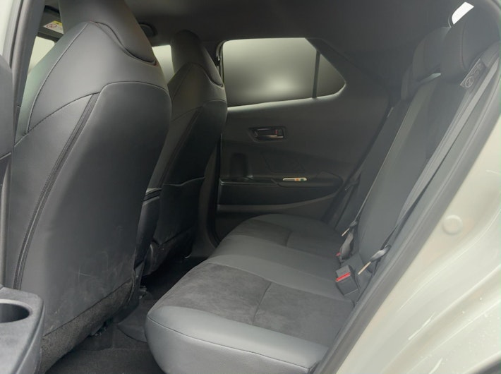 Vehicle image TOYOTA C-HR