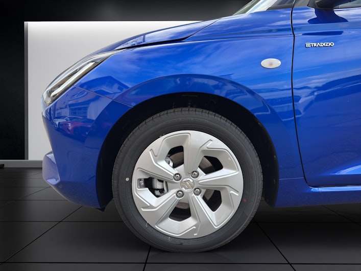 Vehicle image SUZUKI SWIFT