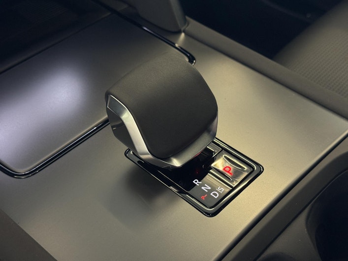 Vehicle image LAND ROVER DISCOVERY SPORT