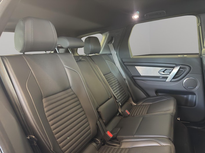 Vehicle image LAND ROVER DISCOVERY SPORT
