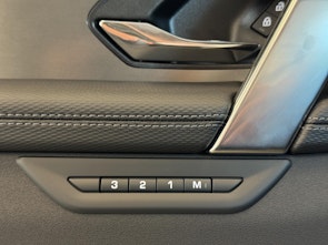 Vehicle image LAND ROVER Discovery Sport 1.5 T 270e Dynamic SE