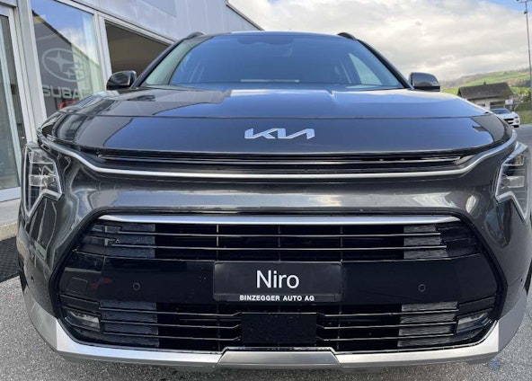 First vehicle image First vehicle image