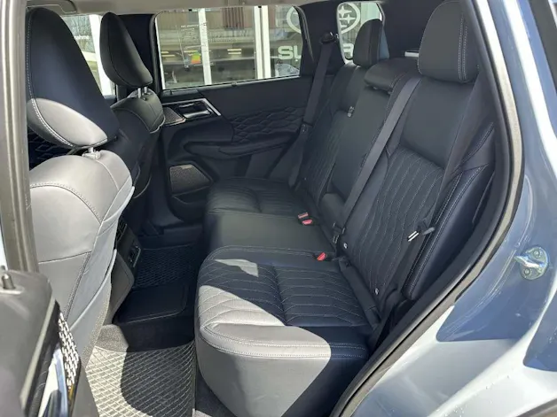 Mitsubishi Outlander 2.4 PHEV Instyle 4x4