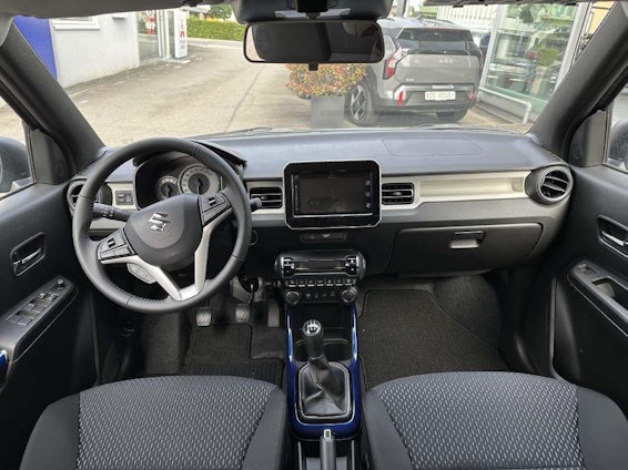 Vehicle image 6 Vehicle image 6