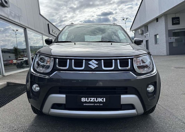 First vehicle image First vehicle image