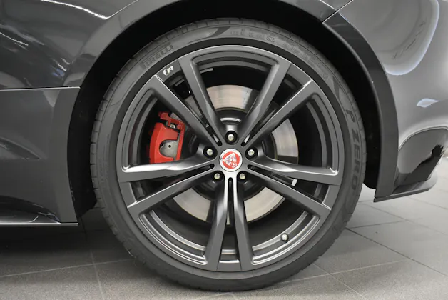Jaguar F-Type Convertible 5.0 V8 R AWD - 5 anni garanzia - Servizi inclusi - Tasso leasing 1.99%!