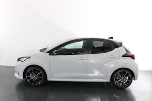 Vehicle image TOYOTA Yaris 1.5 VVT-i HSD GR Sport