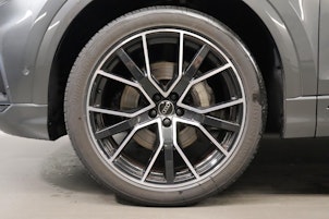 Vehicle image AUDI Q8 3.0 55 TFSI quattro T-Tronic