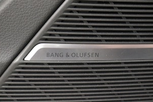 Vehicle image AUDI Q8 3.0 55 TFSI quattro T-Tronic