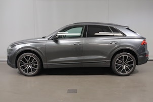 Vehicle image AUDI Q8 3.0 55 TFSI quattro T-Tronic