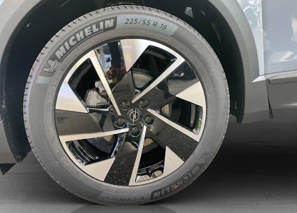 Vehicle image 9 Vehicle image 9