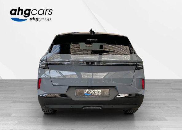 Vehicle image 3 Vehicle image 3