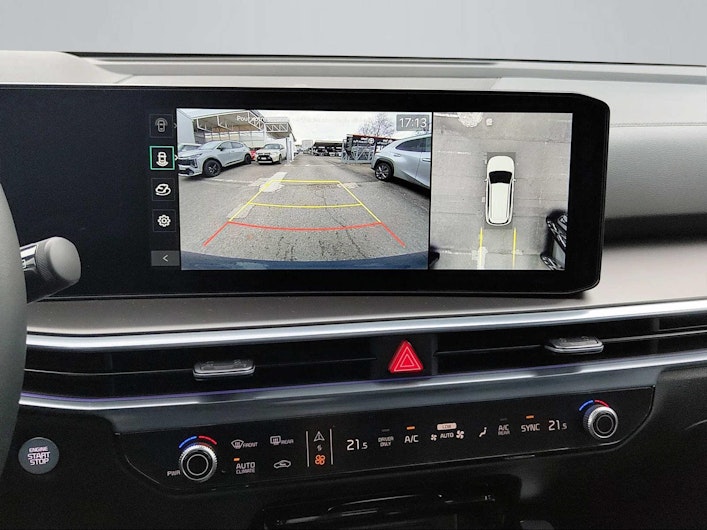 Vehicle image KIA SORENTO