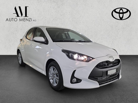 First vehicle image