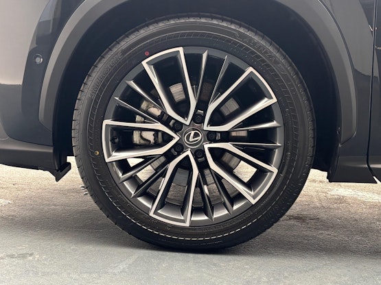 Vehicle image 10 Vehicle image 10