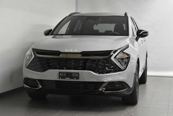 First vehicle image
