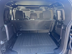 Vehicle image LAND ROVER Defender 110 5.0 V8 SC Carpathian Edition