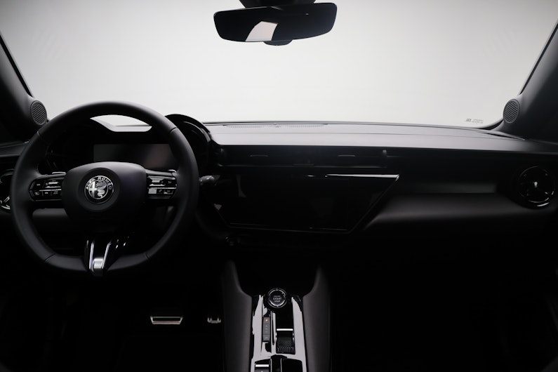 Vehicle image ALFA ROMEO JUNIOR