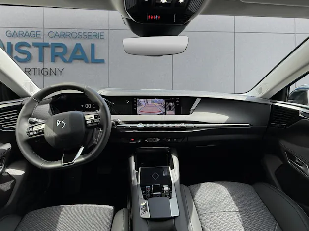 DS Automobiles 4 1.2 Hybrid Pallas