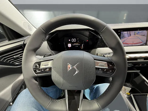 DS Automobiles 4 1.2 Hybrid Pallas