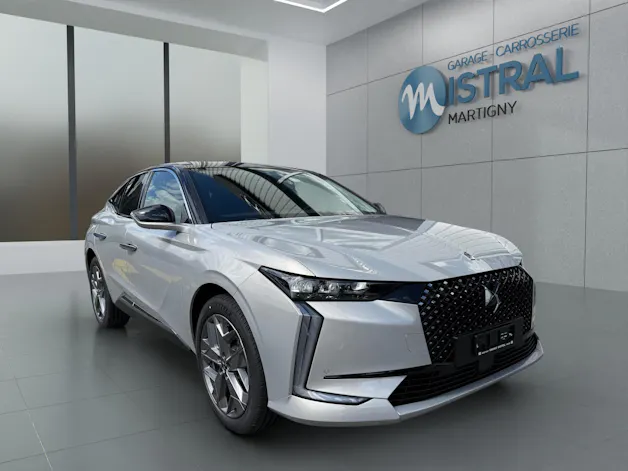 DS Automobiles 4 1.2 Hybrid Pallas