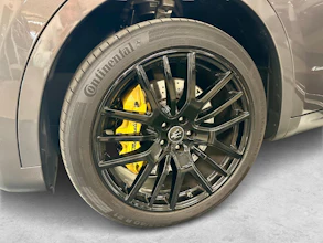 https://vehicle.imgix.net/3860972/216e40e2-c565-4833-b26d-1238be9078ee.jpg