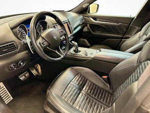 https://vehicle.imgix.net/3860972/774bb4a1-a1f2-4a09-8f68-fd3466a8d3ed.jpg