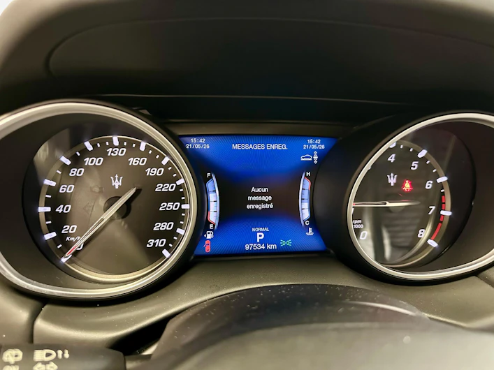 image du véhicule MASERATI LEVANTE