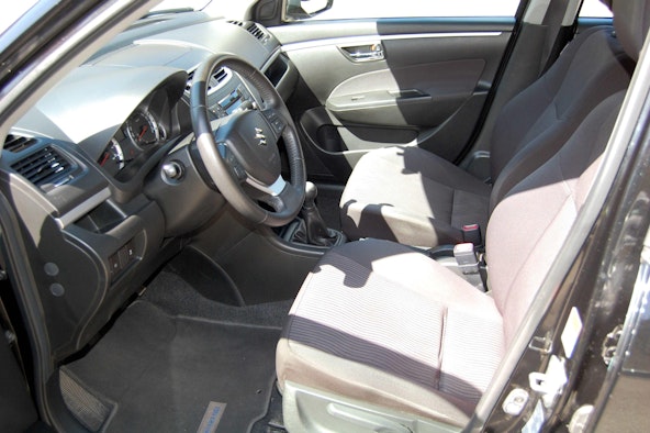 Vehicle image 13