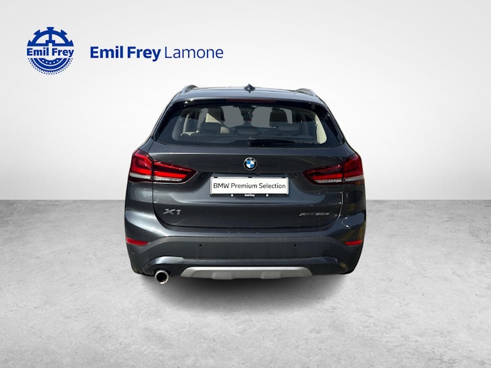 Vehicle image BMW X1