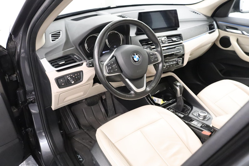 Vehicle image BMW X1