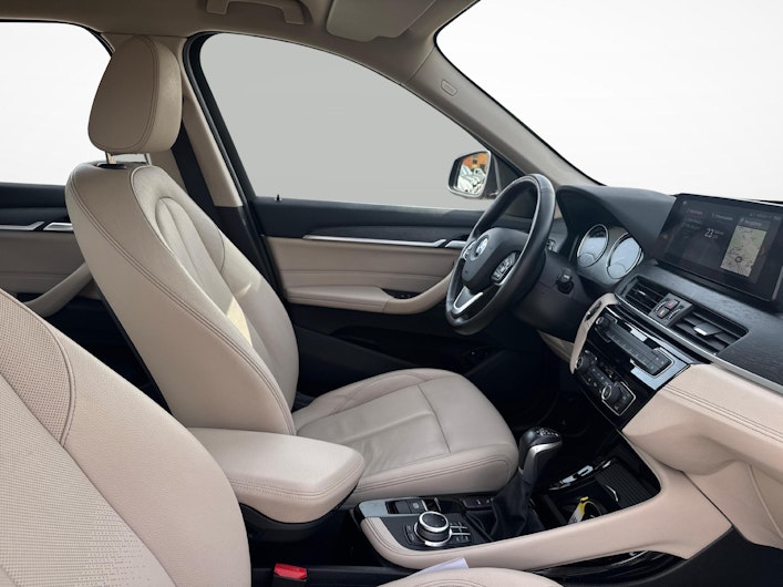 Vehicle image BMW X1