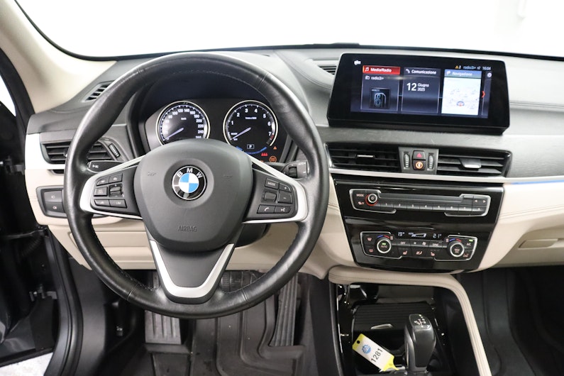 Vehicle image BMW X1
