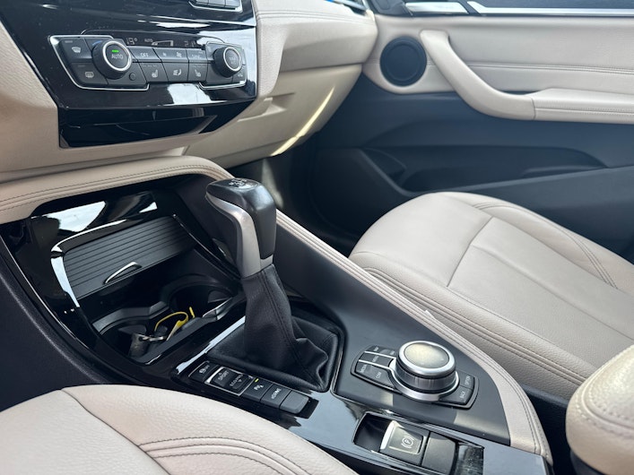 Vehicle image BMW X1