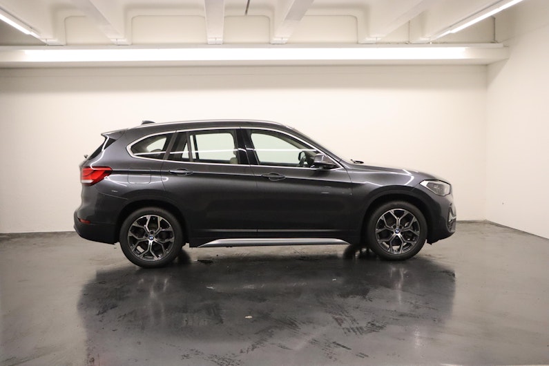 Vehicle image BMW X1
