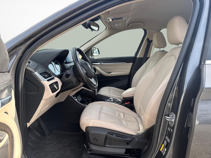 Vehicle image BMW X1