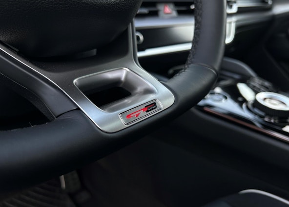 Vehicle image 6 Vehicle image 6