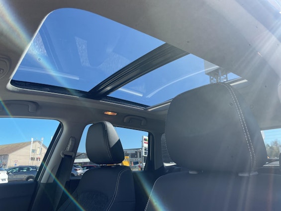 Vehicle image 10 Vehicle image 10