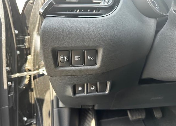 Vehicle image 10 Vehicle image 10