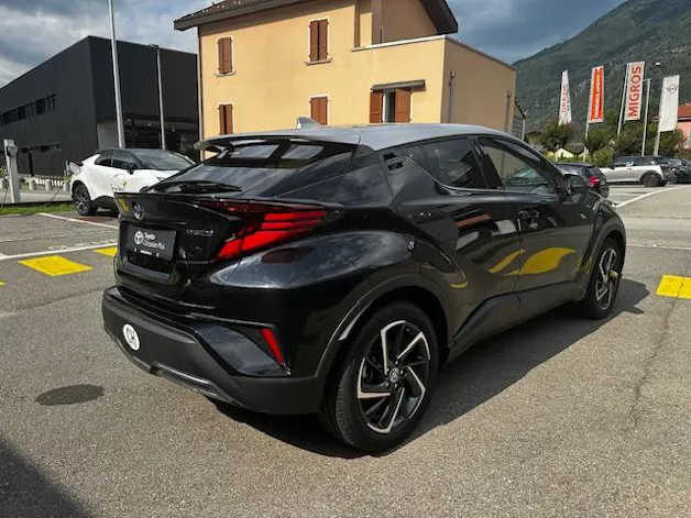 Toyota C-HR 2.0 VVTi HSD Move