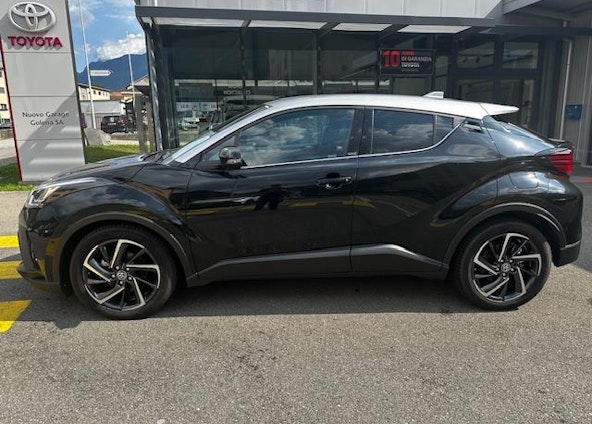 Vehicle image 4 Vehicle image 4