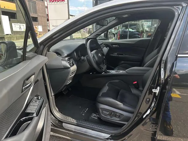 Toyota C-HR 2.0 VVTi HSD Move