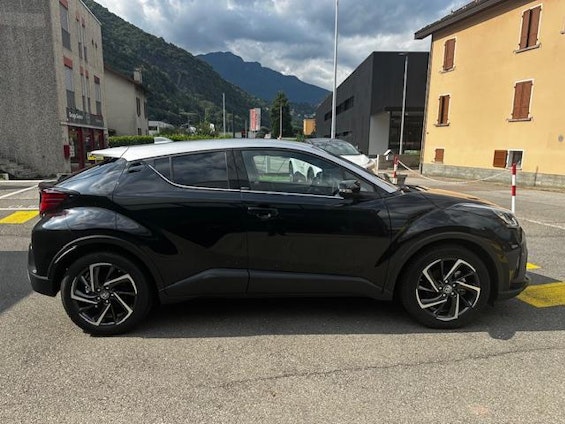 Vehicle image 5 Vehicle image 5