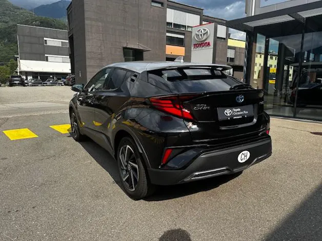 Toyota C-HR 2.0 VVTi HSD Move