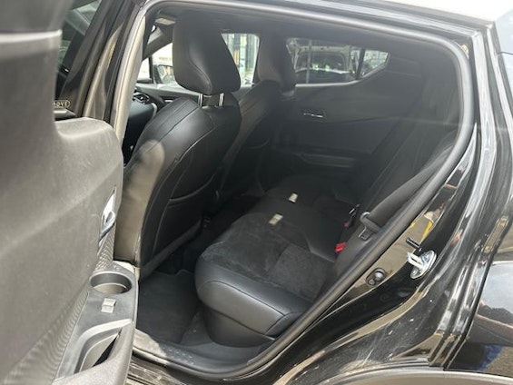 Vehicle image 19 Vehicle image 19