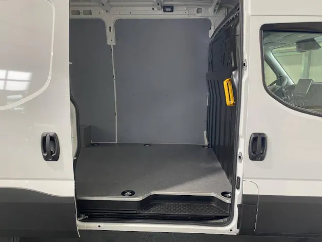 Iveco Daily 35S16A8V Kastenwagen 3520L H1.9