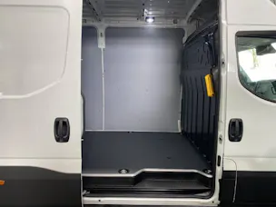 Iveco Daily 35S16A8V Kastenwagen 3520L H1.9 City