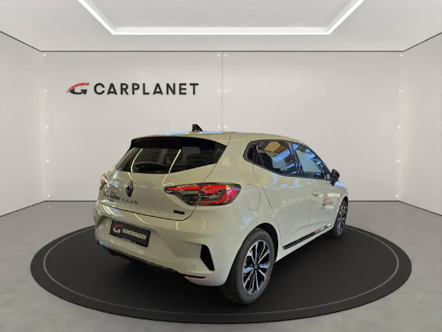 Renault CLIO techno E-TECH full hybrid 145