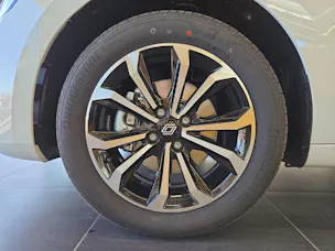 Renault CLIO techno E-TECH full hybrid 145
